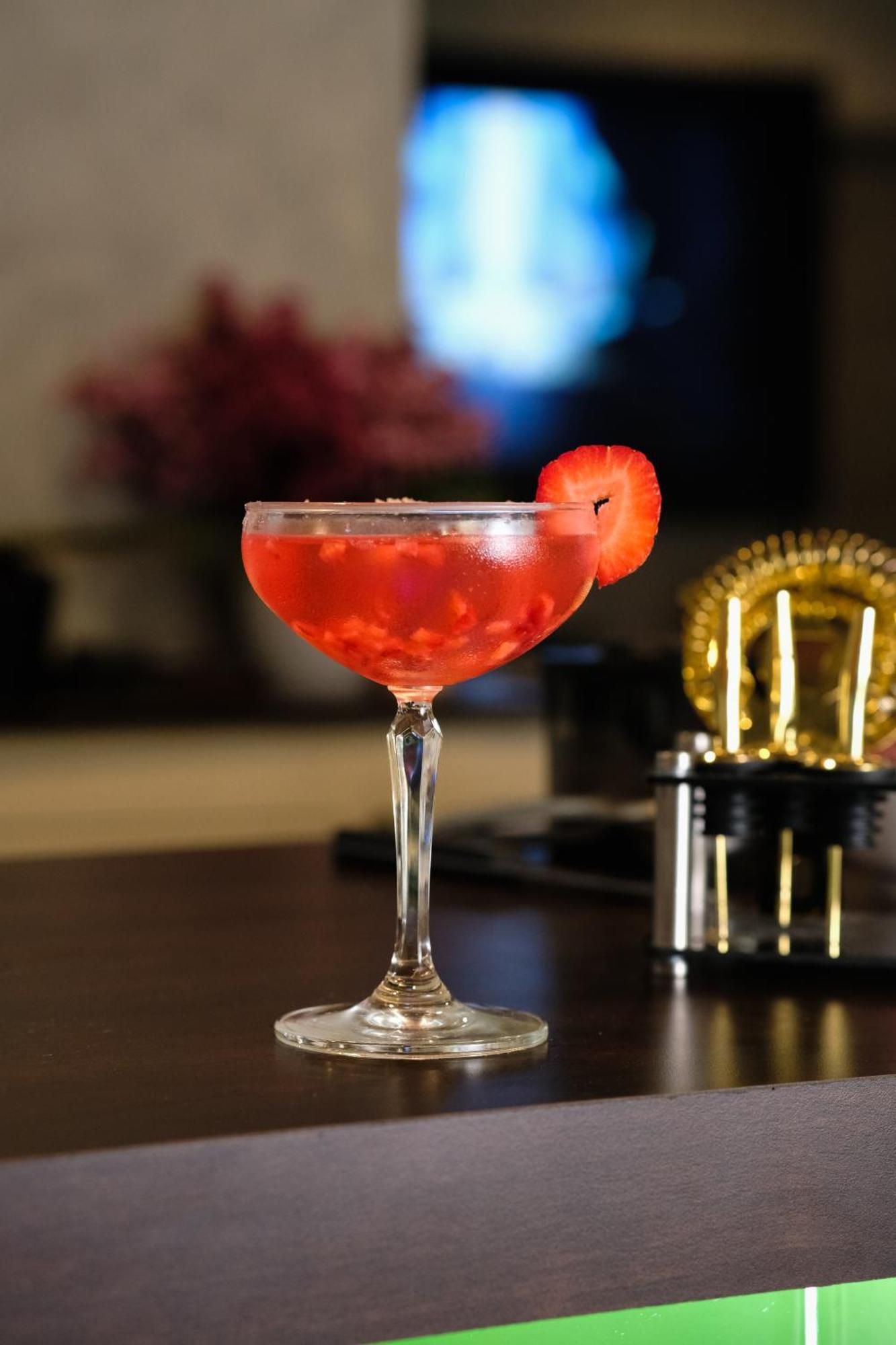 Bud Brew Beyond Dispensary And Hotel バンコク都 エクステリア 写真